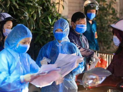 Hà Nội phát hiện 15 ca dương tính SARS-CoV-2, 5 người về từ vùng có dịch