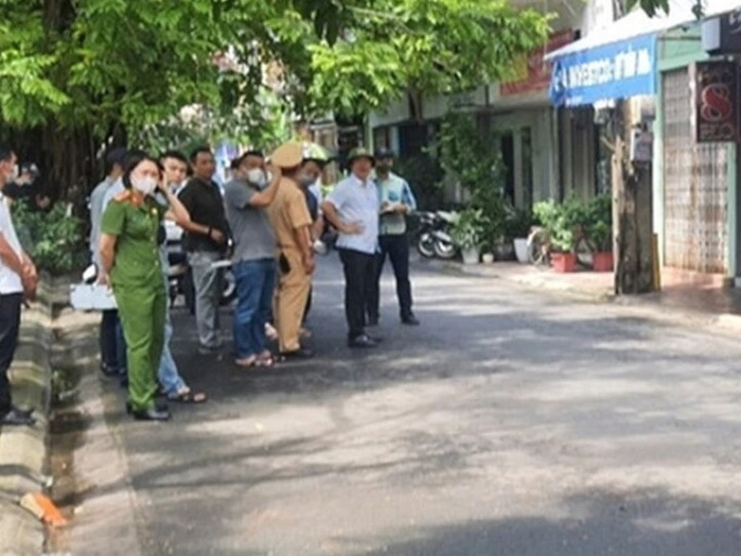 Nổ súng trước cửa quán cơm từ thiện, một người bị thương