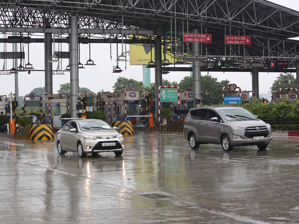 'Giấy thông hành' cho người dân, doanh nghiệp