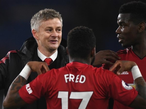 Solskjaer đổ lỗi MU thua vì vắng... Fred