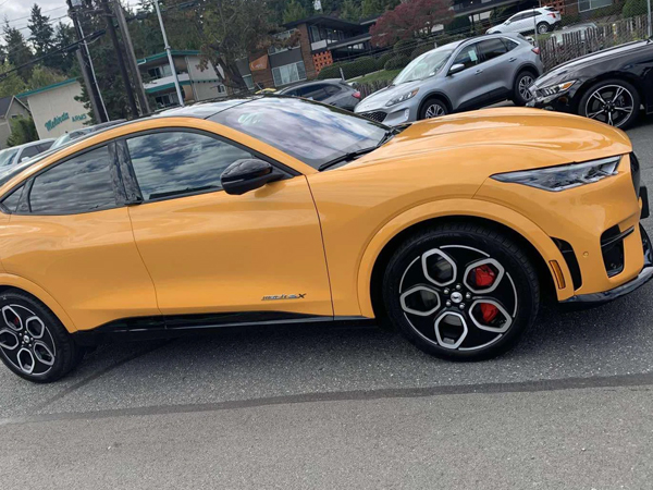 Rộ tin Ford Mustang Mach-E GT đầu tiên về Việt Nam - SUV chạy điện mạnh gần bằng siêu xe, có thể tận dụng trạm sạc VinFast