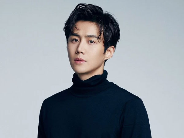 Kim Seon Ho bị bại lộ là tài tử ép bạn gái phá thai chỉ vì 1 bức ảnh, 'Hometown Cha-Cha-Cha' dính liên hoàn phốt