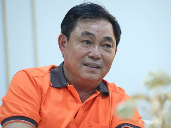 Phản ứng của ông Huỳnh Uy Dũng trước việc vợ cũ mất và thông tin bất ngờ về người đàn bà bí ẩn từng đứng sau ông chủ Đại Nam