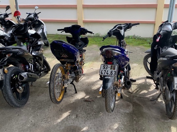 Ngăn chặn nhóm thanh niên đua xe trái phép sau nới lỏng giãn cách