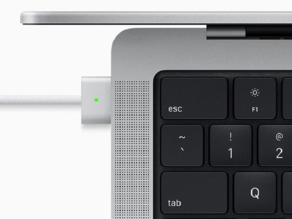 Apple đã làm một điều mà tất cả người dùng MacBook đều mong đợi trong 5 năm nay