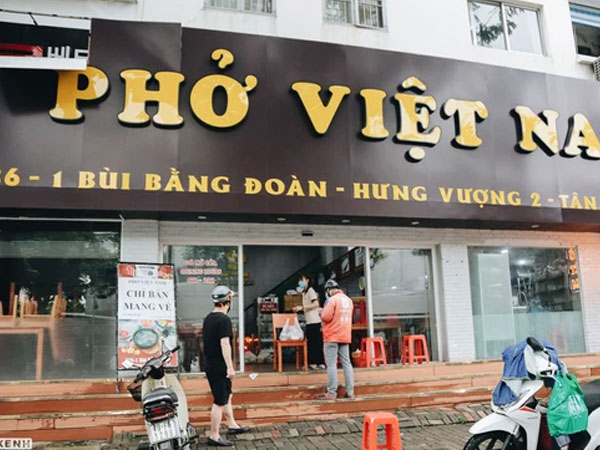 TP.HCM: Đề xuất cho phép hàng quán ăn uống phục vụ khách tại chỗ