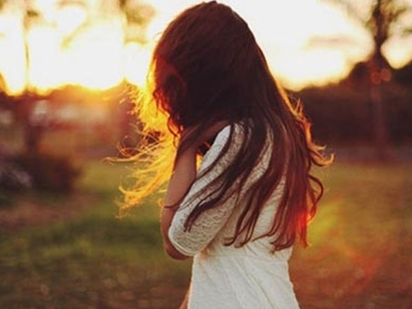 Dựa vào nút like của chồng trên một bài viết lạ, tôi suy sụp tinh thần khi phát hiện ra quá khứ dơ dáy của anh