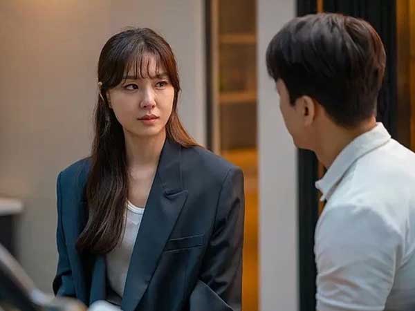 Bị phản bội, cô vợ bình tĩnh lên kế hoạch ly hôn cực kỳ 'bài bản' và giọt nước mắt cay đắng của người chồng ngày ra tòa!
