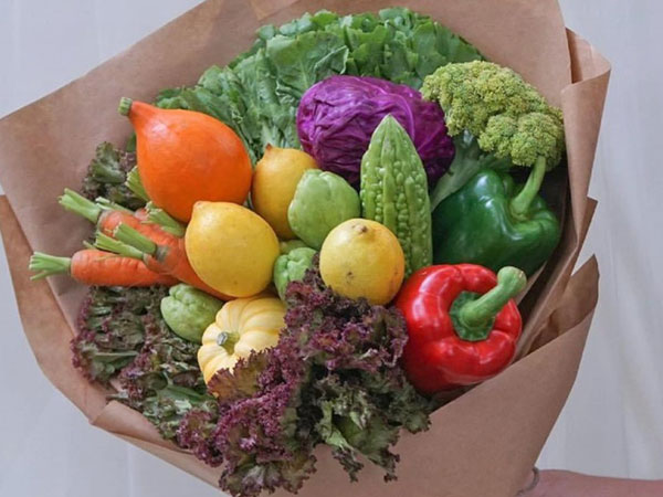 Những bó hoa bằng rau củ độc đáo ngày 20-10
