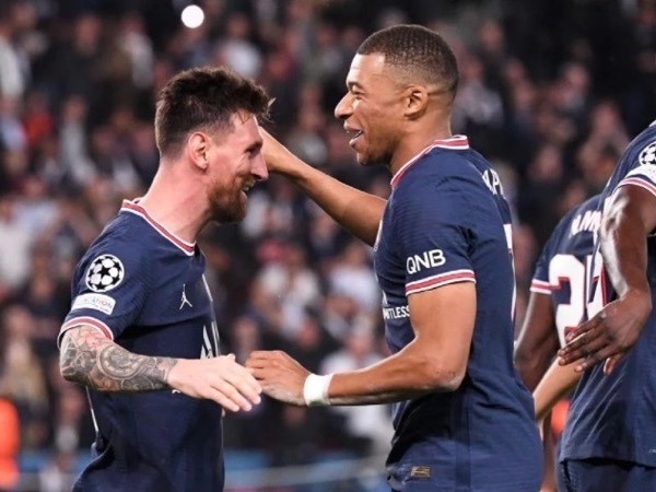 Mbappe tiết lộ đắt giá về quả phạt đền với Messi