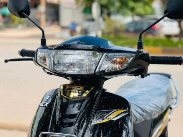 Honda Dream 2022 về đại lý 'nét căng', sang hơn và tiết kiệm xăng hơn