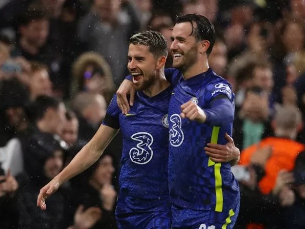 Chelsea mở đại tiệc ở Stamford Bridge, mơ tranh ngôi đầu Champions League