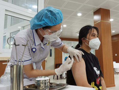 TP HCM chính thức ban hành kế hoạch tiêm vắc-xin Covid-19 cho trẻ từ 12-17 tuổi