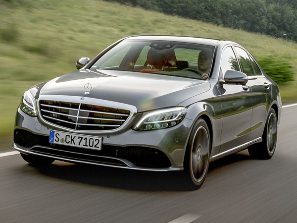 Mercedes-Benz Việt Nam triệu hồi xe C200