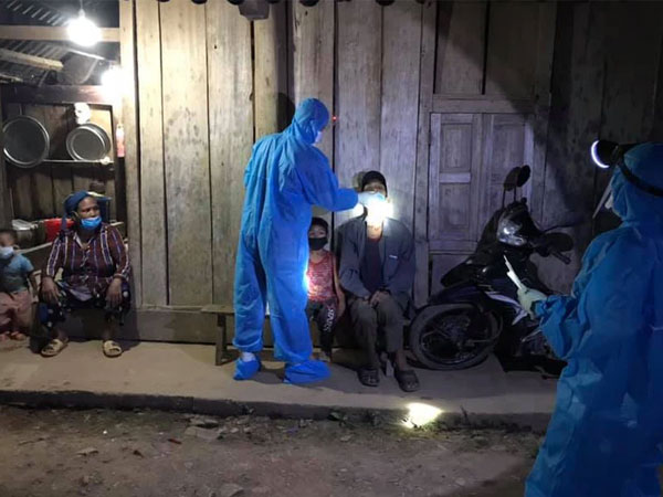 Tự ý đưa con trai từ khu cách ly về nhà cúng 'làm vía', Bí thư xã bị cách chức