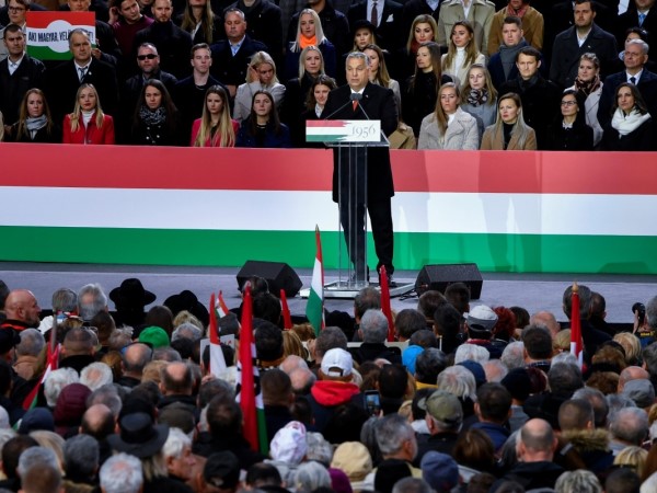 Hungary cáo buộc Mỹ và EU cố gắng can thiệp vào bầu cử