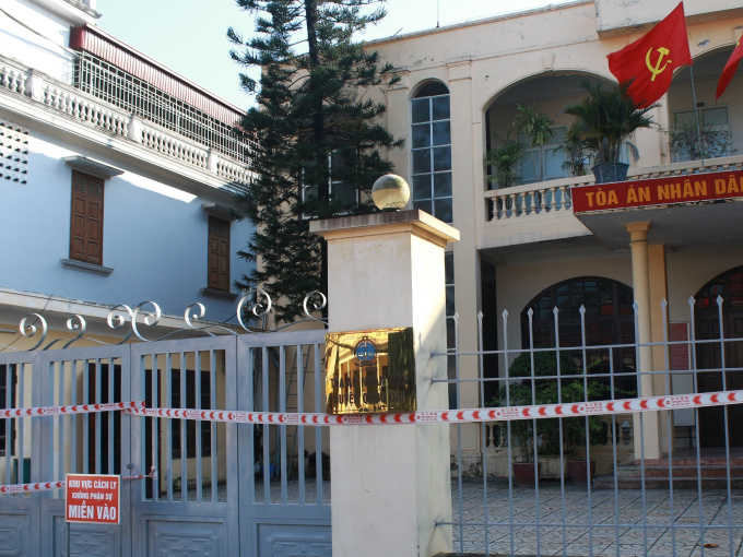 Có 6 ca Covid, huyện ở Hà Nội phong toả nhiều trụ sở, khu dân cư