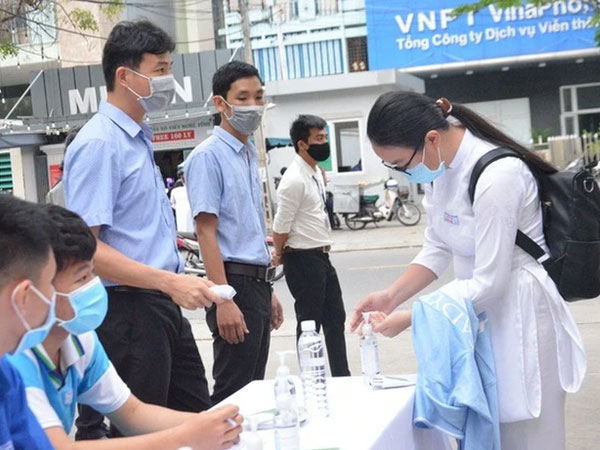Học sinh Đà Nẵng trở lại trường học trực tiếp từ 1/11