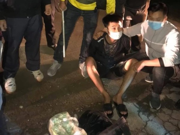 'Người vận chuyển' 19 tuổi bị bắt cùng 4kg ma túy đá