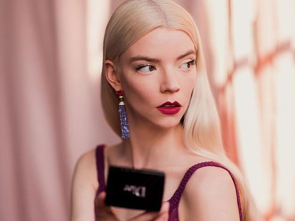 Anya Taylor-Joy diễm lệ đến mức nào khi diện đồ Dior mà được hãng mời về làm Đại sứ toàn cầu?