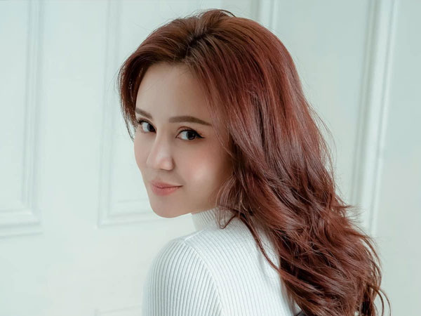 Vy Oanh đáp trả gắt khi bị mỉa mai ngoại hình, hẹn tối nay giải đáp loạt thắc mắc về vụ kiện với bà Phương Hằng