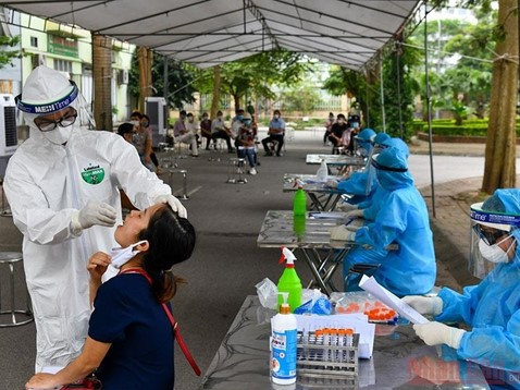 Ngày 27/10, Hà Nội phát hiện thêm 28 ca mắc Covid-19, trong đó 10 ca ở cộng đồng