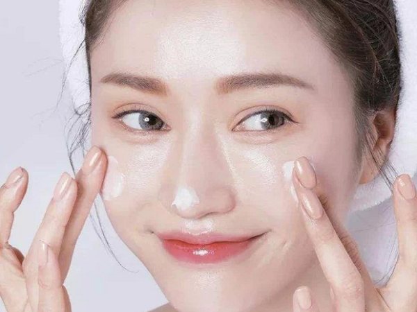 Cứ 'rén' 2 điều này mà không chịu dùng Retinol thì chỉ có già trước tuổi