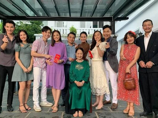 'Hương vị tình thân' kết có hậu nhưng vẫn bị khán giả chê bai thậm tệ: Nhiều sạn lớn, vô lý, bất công,...