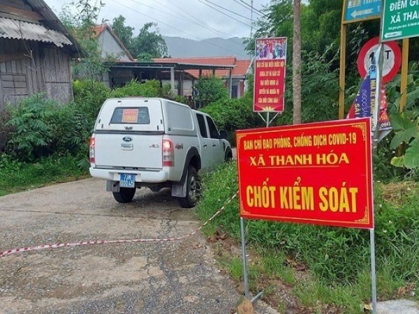 Sau cách ly tập trung, 12 người từ miền Nam về dương tính với nCoV