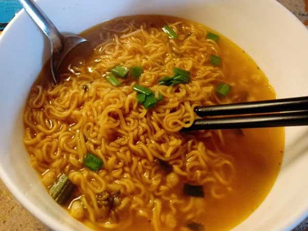 Một trường hợp 8 tuổi bị sốc phản vệ sau khi ăn mì tôm: BS chỉ cách nhanh nhất cứu mạng người bệnh