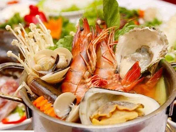 'Tiếc rẻ đồ ăn thừa, mẹ tôi trữ đồ trong tủ lạnh rồi mắc ung thư dạ dày lúc nào chẳng hay...'