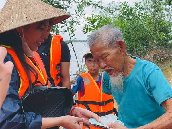 Cá nhân vận động cứu trợ phải mở tài khoản riêng