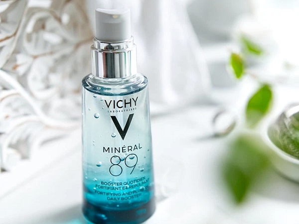 Hyaluronic Acid mix với Vitamin C là nhất nhưng làm sai bước này thì da giãy đành đạch cho xem