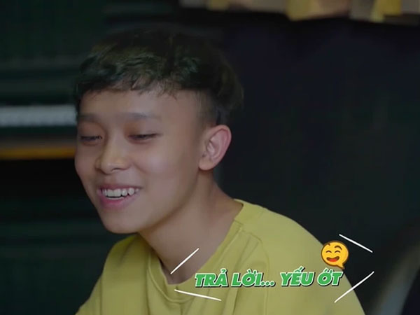 Bị gặng hỏi có bạn gái chưa, Hồ Văn Cường bẽn lẽn: 'Em mà trả lời má em quýnh em chết!'
