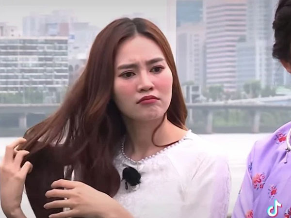 Khóc thét cảnh Ninh Dương Lan Ngọc ngã rơi cả 'ngói', nhìn nắm tóc trên tay mà muốn lịm đi