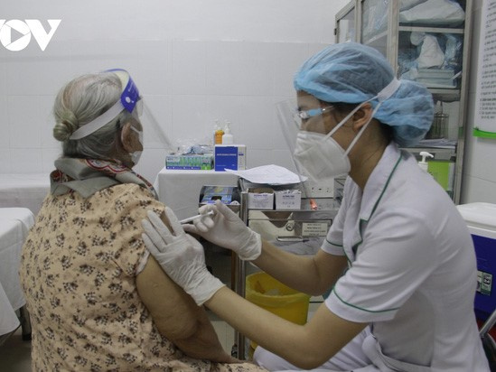 TP.HCM chuẩn bị tiêm vaccine Covid-19 mũi 3 cho người có nguy cơ cao