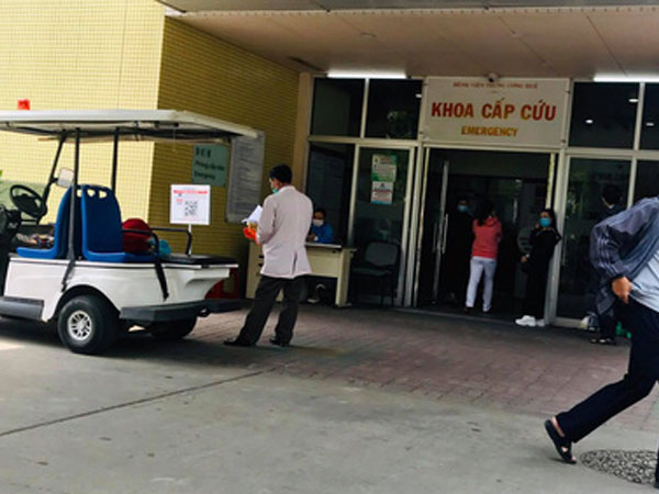 Rơi xuống đất khi đang thi công, hai công nhân tử vong, một người bị thương nặng
