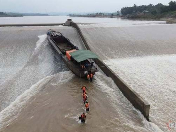 Tìm thấy thi thể chủ doanh nghiệp mất tích trong vụ tàu chở cán bộ Sở GTVT tỉnh Quảng Trị gặp sự cố