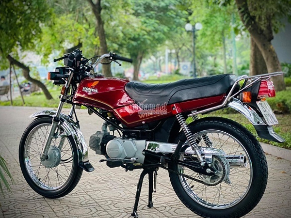 Honda Win 100 đời 1994, 'zin' hàng hiếm giá gần 400 triệu ở Hà Nội