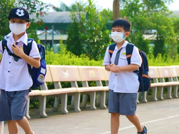 Học sinh Hà Nội ở 18 huyện trở lại trường từ ngày 8/11