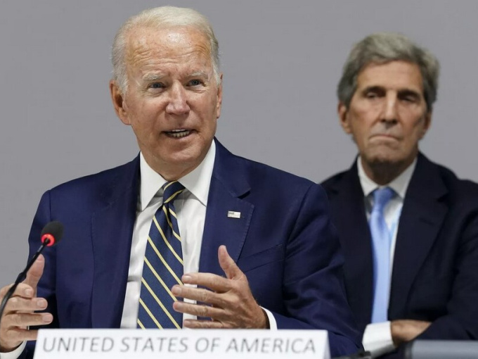 Tổng thống Biden xin lỗi vì quyết định của ông Donald Trump