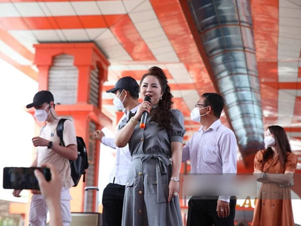 Bà Phương Hằng một lần nữa khẳng định sẽ đến Tịnh thất Bồng Lai: 'Cùng trên dưới 50 người và hoàn toàn hợp pháp'