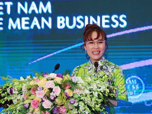 Cho đi 150 triệu bảng, tỷ phú Nguyễn Thị Phương Thảo lại nhiều tiền chưa từng có