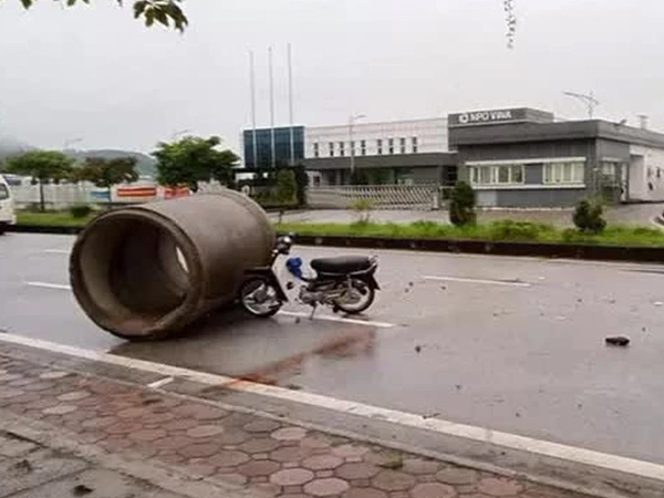 Vụ đôi nam nữ sắp cưới tông ống cống tử vong: Việc đình chỉ 2 bảo vệ có thỏa đáng?