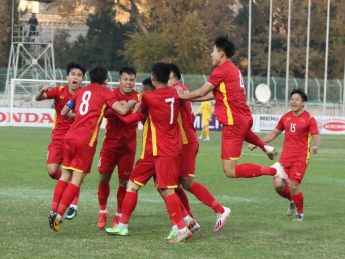 U23 Việt Nam giành vé U23 châu Á: Vui ít, lo nhiều