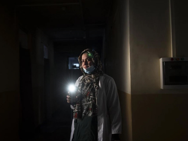 Tình cảnh bi đát của các bác sĩ Afghanistan dưới thời Taliban