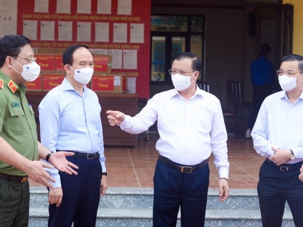 Bí thư Thành ủy Hà Nội: Không nóng vội việc mở lại trường học
