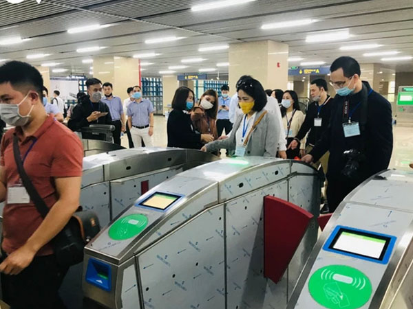 Cách mua vé và giá vé đi tàu Cát Linh - Hà Đông