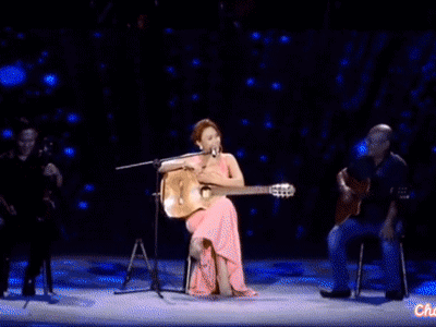Chán hát Bolero hay cải lương rồi, Mỹ Tâm 'chơi trội' khi mang bài hit của mình đi... ngâm thơ