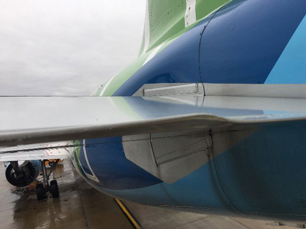 Vụ hai máy bay Airbus A321 va nhau tại sân bay Nội Bài: Phạt 2 triệu đồng tài xế lái xe 16 chỗ chạy cắt đuôi máy bay đang lùi